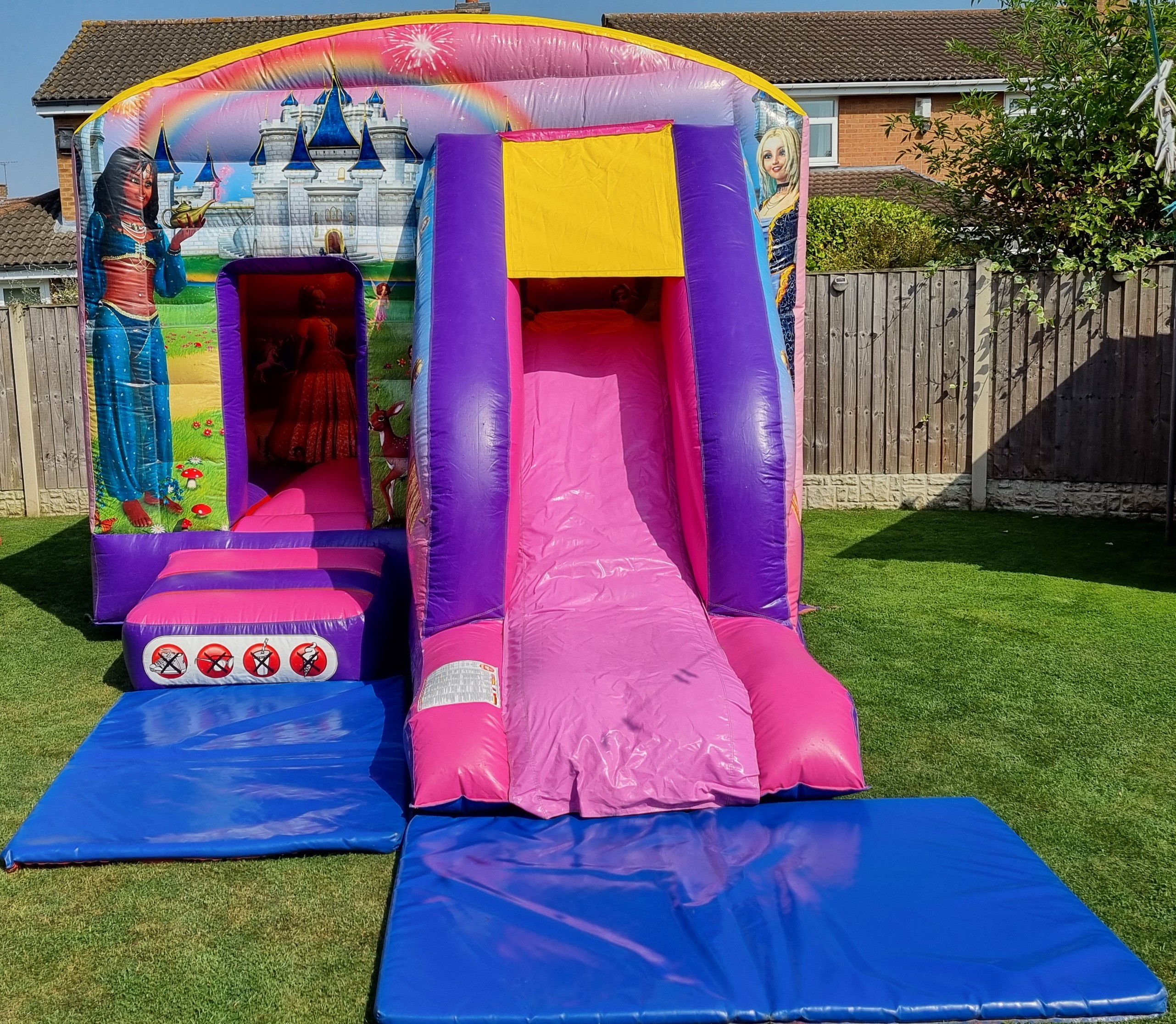 12' Princess Bouncy Castle with Front Slide